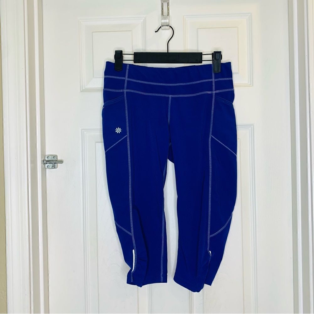 Athleta Dobby Be Free Women’s Knicker Capri Leggings Blue Size Small